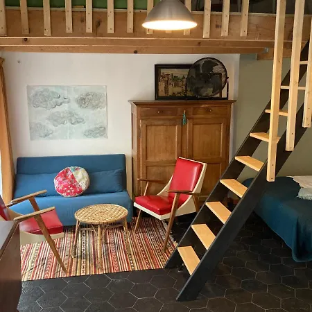Bed & Breakfast Grand Studio Avec Piscine Chauffee Palaja