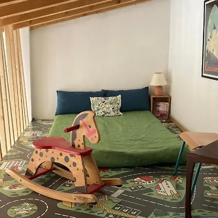 Grand Studio Avec Piscine Chauffee Bed & Breakfast Palaja