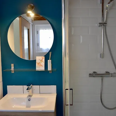 Grand Studio Avec Piscine Chauffee *